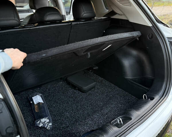 Белый Джип Компас, объемом двигателя 2.36 л и пробегом 98 тыс. км за 18900 $, фото 20 на Automoto.ua