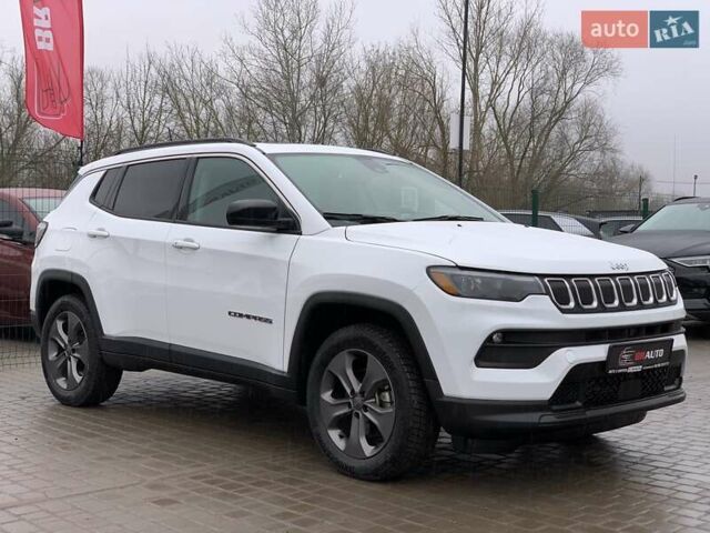 Білий Джип Compass, об'ємом двигуна 2.4 л та пробігом 63 тис. км за 18555 $, фото 4 на Automoto.ua