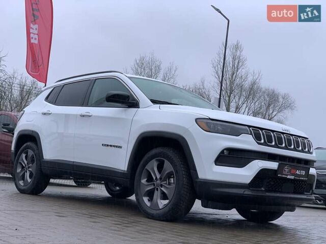 Білий Джип Compass, об'ємом двигуна 2.4 л та пробігом 63 тис. км за 18555 $, фото 5 на Automoto.ua