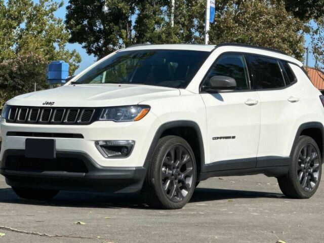 Белый Джип Компас, объемом двигателя 2.4 л и пробегом 20 тыс. км за 6300 $, фото 2 на Automoto.ua