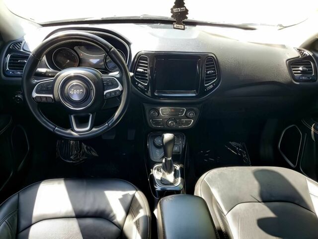 Білий Джип Compass, об'ємом двигуна 2.4 л та пробігом 17 тис. км за 10000 $, фото 7 на Automoto.ua