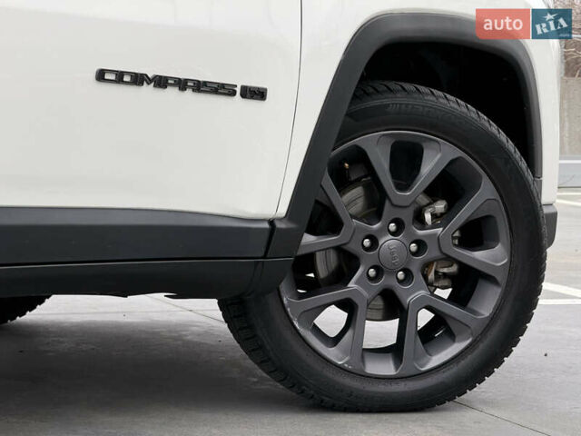 Белый Джип Компас, объемом двигателя 2.36 л и пробегом 126 тыс. км за 17450 $, фото 12 на Automoto.ua