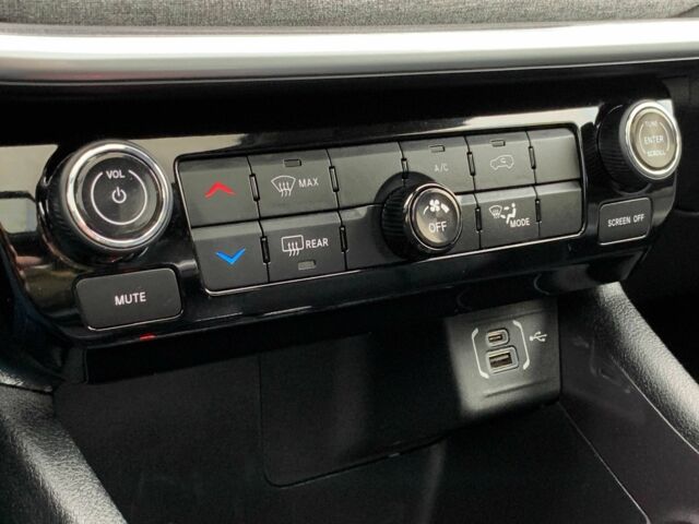 Белый Джип Компас, объемом двигателя 2.4 л и пробегом 63 тыс. км за 18555 $, фото 21 на Automoto.ua