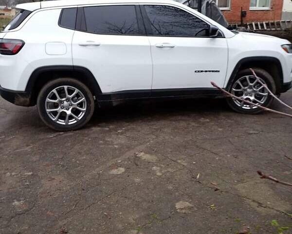 Белый Джип Компас, объемом двигателя 2.4 л и пробегом 20 тыс. км за 19999 $, фото 5 на Automoto.ua