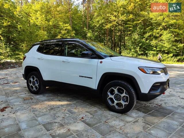 Білий Джип Compass, об'ємом двигуна 2.36 л та пробігом 44 тис. км за 19000 $, фото 7 на Automoto.ua