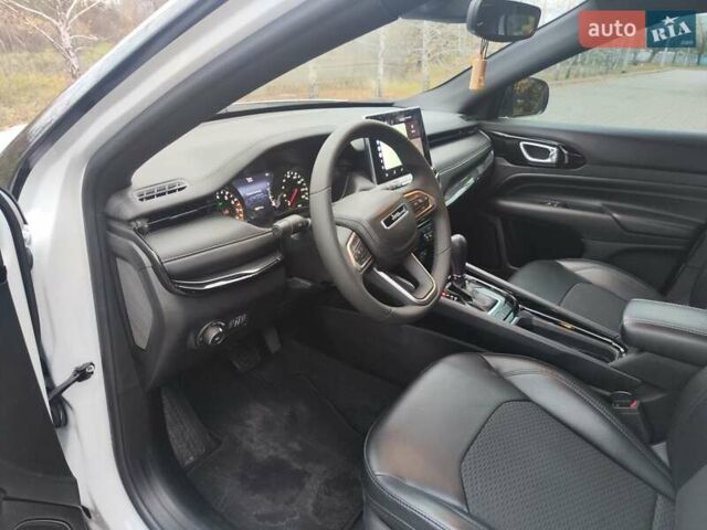 Белый Джип Компас, объемом двигателя 2.36 л и пробегом 60 тыс. км за 19899 $, фото 11 на Automoto.ua