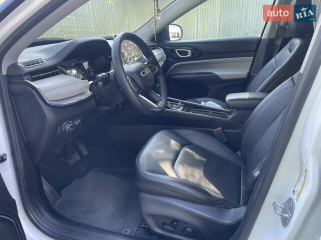 Білий Джип Compass, об'ємом двигуна 2.36 л та пробігом 91 тис. км за 18900 $, фото 9 на Automoto.ua
