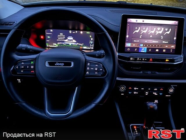 Білий Джип Compass, об'ємом двигуна 1.3 л та пробігом 46 тис. км за 35000 $, фото 1 на Automoto.ua