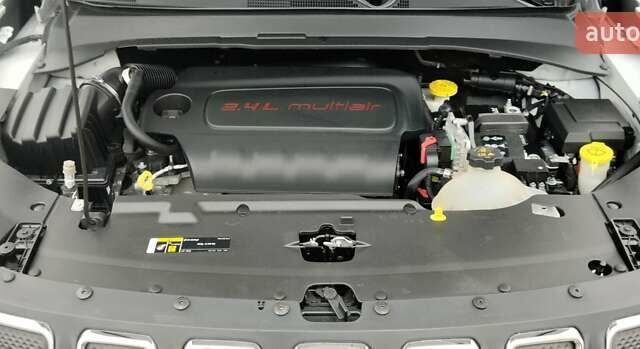 Белый Джип Компас, объемом двигателя 2.4 л и пробегом 90 тыс. км за 18300 $, фото 4 на Automoto.ua