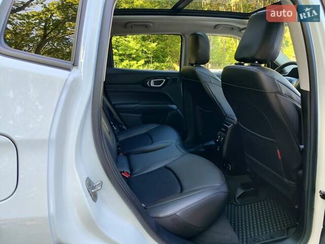 Білий Джип Compass, об'ємом двигуна 2.36 л та пробігом 44 тис. км за 19000 $, фото 20 на Automoto.ua