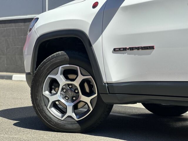 Білий Джип Compass, об'ємом двигуна 1.5 л та пробігом 34 тис. км за 23800 $, фото 11 на Automoto.ua