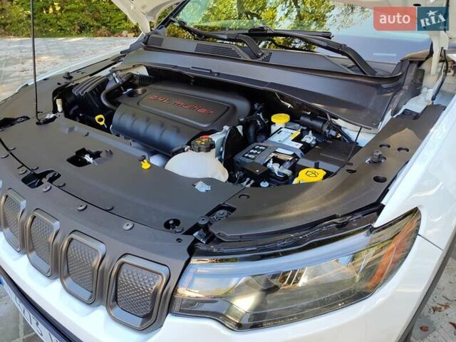 Білий Джип Compass, об'ємом двигуна 2.36 л та пробігом 44 тис. км за 19000 $, фото 22 на Automoto.ua