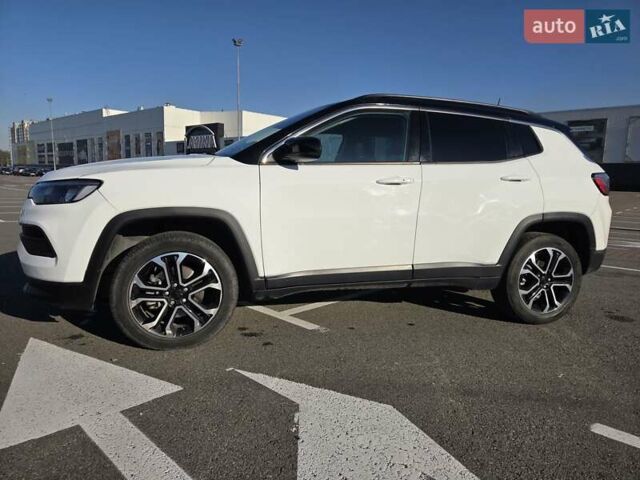 Белый Джип Компас, объемом двигателя 2.36 л и пробегом 95 тыс. км за 17800 $, фото 2 на Automoto.ua