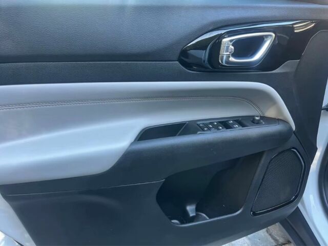 Білий Джип Compass, об'ємом двигуна 2.4 л та пробігом 93 тис. км за 17900 $, фото 5 на Automoto.ua