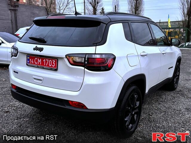 Білий Джип Compass, об'ємом двигуна 1.3 л та пробігом 46 тис. км за 35000 $, фото 3 на Automoto.ua