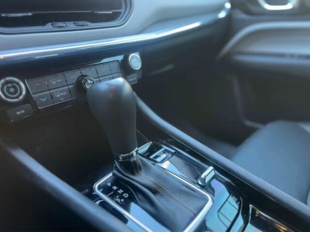 Білий Джип Compass, об'ємом двигуна 2.4 л та пробігом 93 тис. км за 17900 $, фото 10 на Automoto.ua