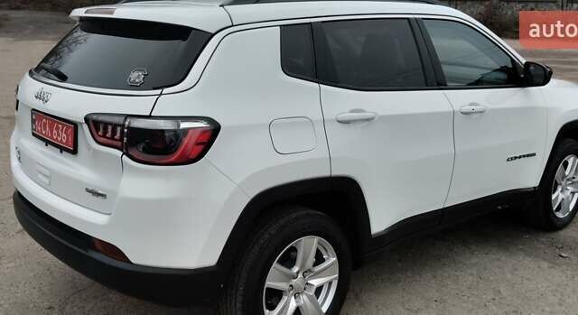Белый Джип Компас, объемом двигателя 2.4 л и пробегом 90 тыс. км за 18300 $, фото 5 на Automoto.ua