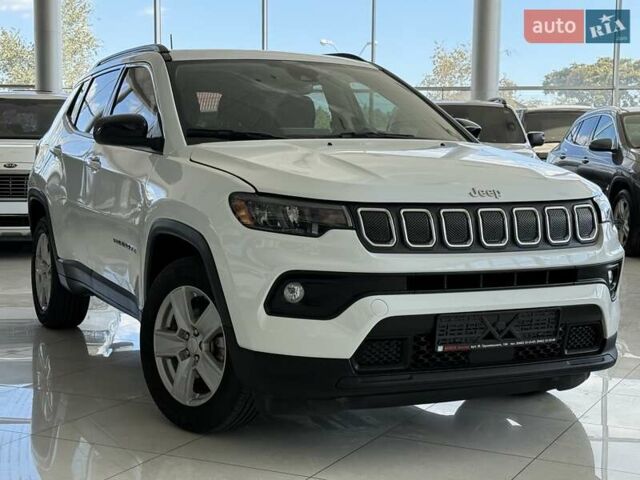 Белый Джип Компас, объемом двигателя 2.4 л и пробегом 77 тыс. км за 19500 $, фото 3 на Automoto.ua