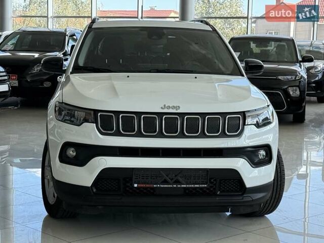 Белый Джип Компас, объемом двигателя 2.4 л и пробегом 77 тыс. км за 19500 $, фото 2 на Automoto.ua