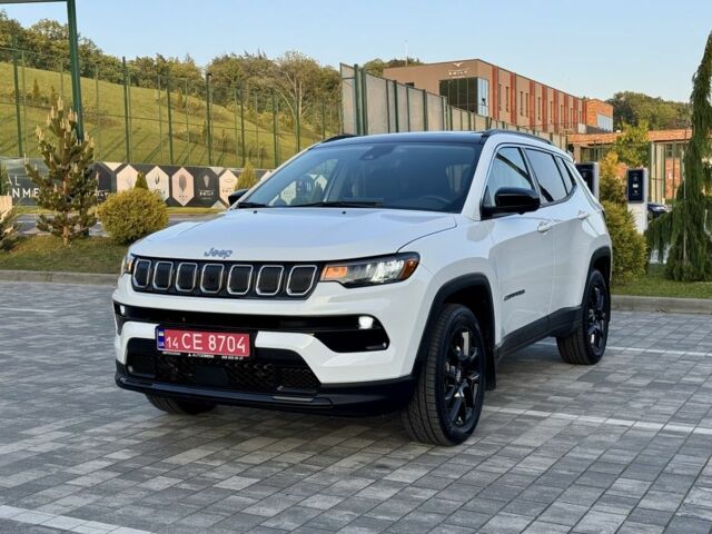 Белый Джип Компас, объемом двигателя 2.4 л и пробегом 21 тыс. км за 19700 $, фото 2 на Automoto.ua