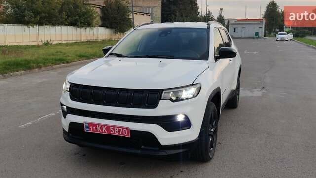 Белый Джип Компас, объемом двигателя 2.4 л и пробегом 11 тыс. км за 19900 $, фото 26 на Automoto.ua