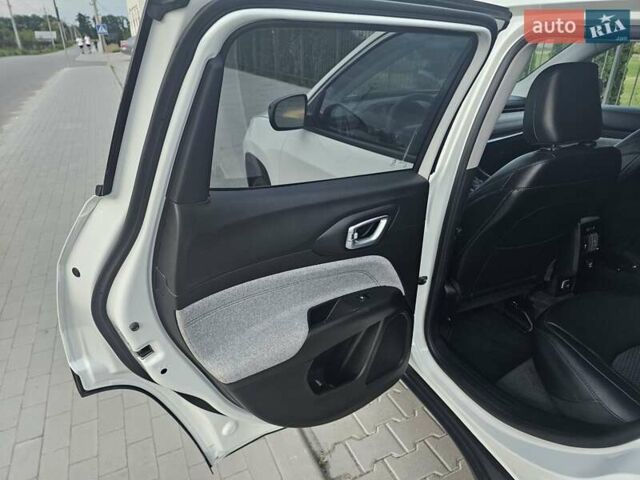 Белый Джип Компас, объемом двигателя 2.36 л и пробегом 18 тыс. км за 21300 $, фото 13 на Automoto.ua