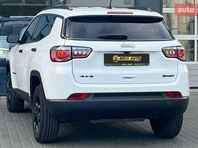 Белый Джип Компас, объемом двигателя 2.36 л и пробегом 103 тыс. км за 19500 $, фото 4 на Automoto.ua