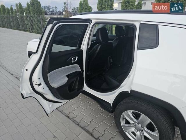 Белый Джип Компас, объемом двигателя 2.36 л и пробегом 18 тыс. км за 21300 $, фото 12 на Automoto.ua