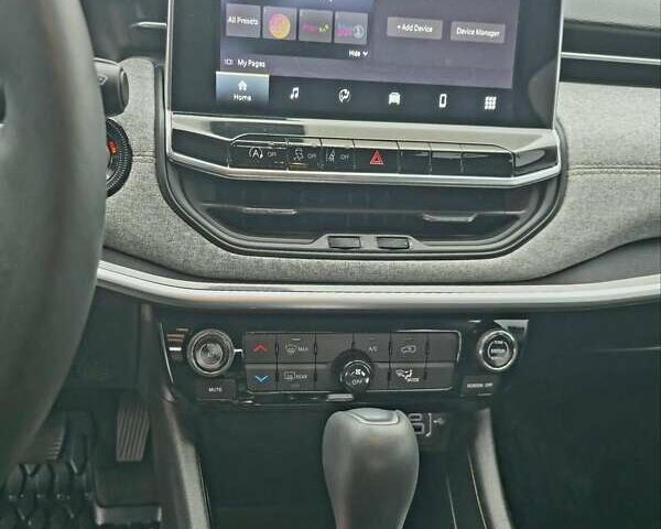 Белый Джип Компас, объемом двигателя 2.36 л и пробегом 28 тыс. км за 22499 $, фото 38 на Automoto.ua