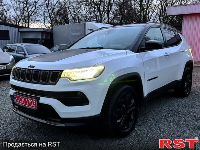 Білий Джип Compass, об'ємом двигуна 1.3 л та пробігом 46 тис. км за 35000 $, фото 4 на Automoto.ua