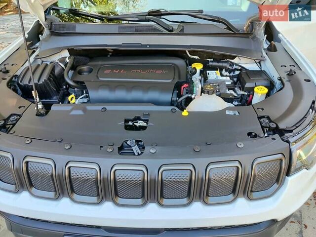 Белый Джип Компас, объемом двигателя 2.36 л и пробегом 44 тыс. км за 19500 $, фото 6 на Automoto.ua