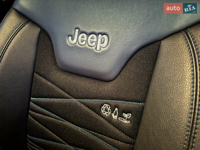 Білий Джип Compass, об'ємом двигуна 1.33 л та пробігом 46 тис. км за 35000 $, фото 23 на Automoto.ua