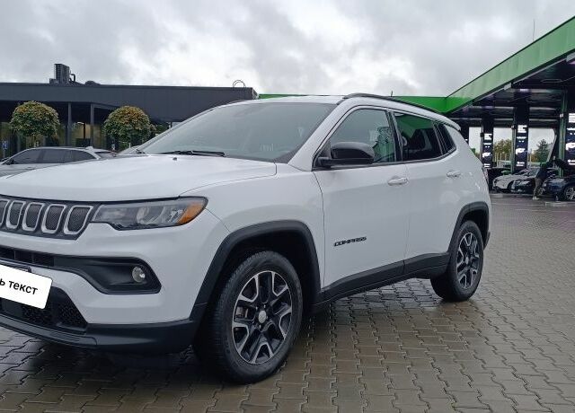 Білий Джип Compass, об'ємом двигуна 2.4 л та пробігом 97 тис. км за 17500 $, фото 2 на Automoto.ua