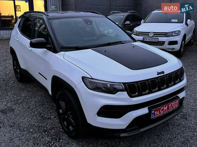 Білий Джип Compass, об'ємом двигуна 1.33 л та пробігом 46 тис. км за 35000 $, фото 12 на Automoto.ua