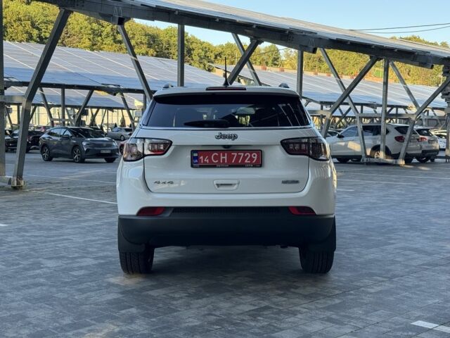 Білий Джип Compass, об'ємом двигуна 2.4 л та пробігом 21 тис. км за 21500 $, фото 4 на Automoto.ua