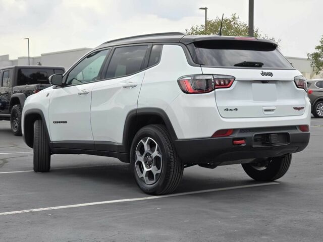 Білий Джип Compass, об'ємом двигуна 2.4 л та пробігом 23 тис. км за 11000 $, фото 6 на Automoto.ua