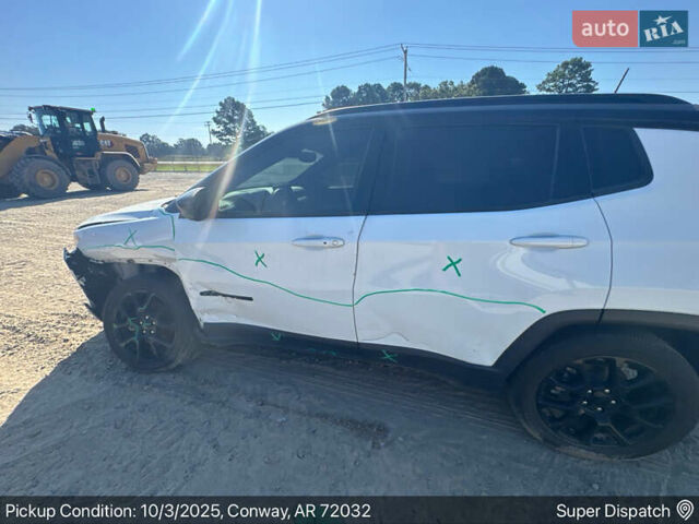 Белый Джип Компас, объемом двигателя 2.36 л и пробегом 92 тыс. км за 2950 $, фото 4 на Automoto.ua