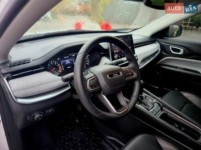 Белый Джип Компас, объемом двигателя 2.36 л и пробегом 28 тыс. км за 22499 $, фото 16 на Automoto.ua