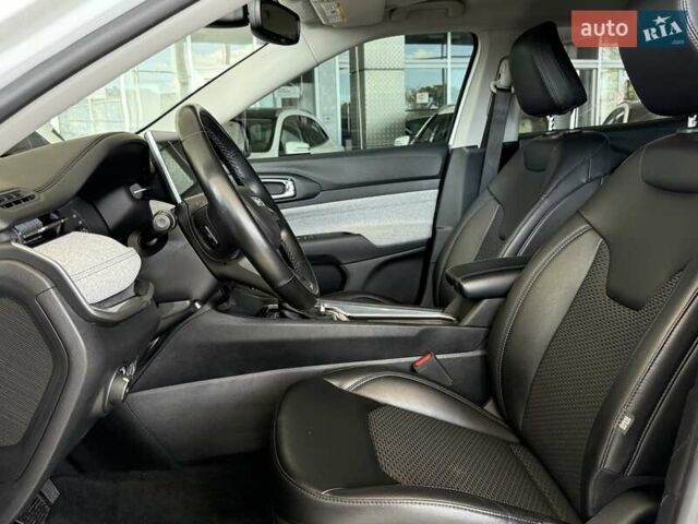 Белый Джип Компас, объемом двигателя 2.4 л и пробегом 77 тыс. км за 19500 $, фото 14 на Automoto.ua