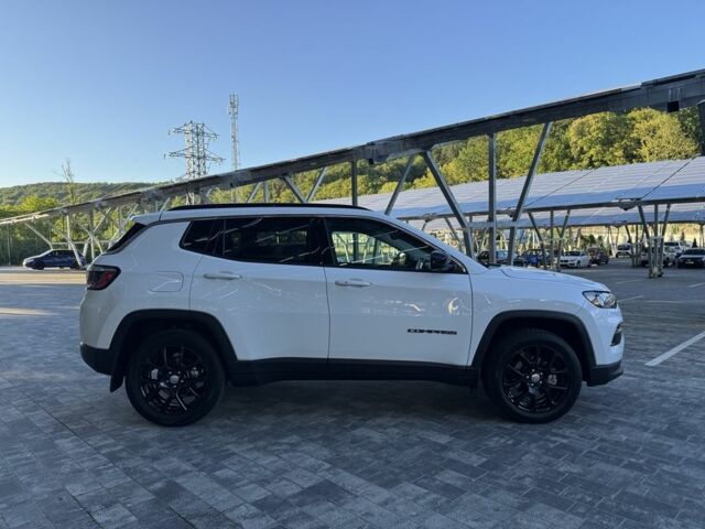 Білий Джип Compass, об'ємом двигуна 2.4 л та пробігом 21 тис. км за 21500 $, фото 6 на Automoto.ua