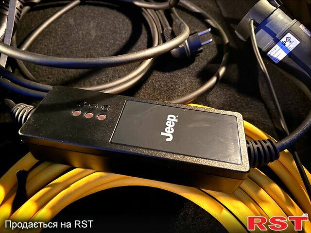 Білий Джип Compass, об'ємом двигуна 1.3 л та пробігом 46 тис. км за 35000 $, фото 10 на Automoto.ua