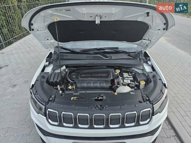 Белый Джип Компас, объемом двигателя 2.36 л и пробегом 18 тыс. км за 21300 $, фото 27 на Automoto.ua