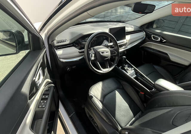 Білий Джип Compass, об'ємом двигуна 2.4 л та пробігом 93 тис. км за 17500 $, фото 7 на Automoto.ua