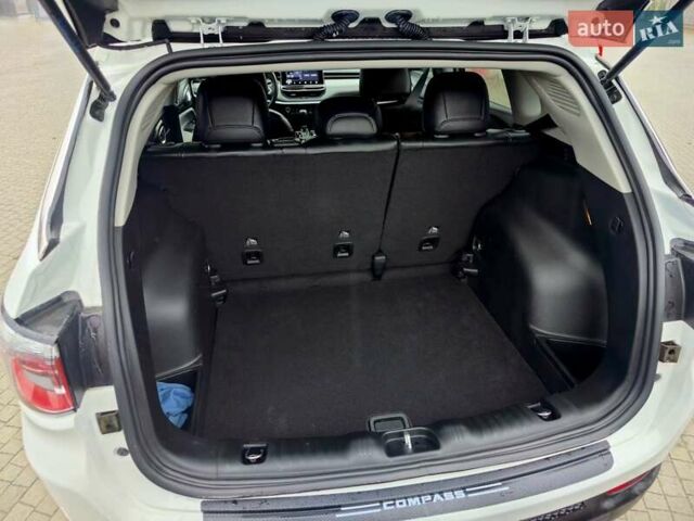 Белый Джип Компас, объемом двигателя 2.36 л и пробегом 28 тыс. км за 22499 $, фото 21 на Automoto.ua