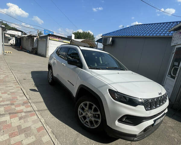 Белый Джип Компас, объемом двигателя 2.4 л и пробегом 42 тыс. км за 18800 $, фото 8 на Automoto.ua