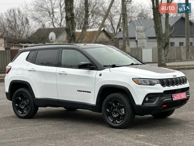Белый Джип Компас, объемом двигателя 2 л и пробегом 80 тыс. км за 23000 $, фото 16 на Automoto.ua