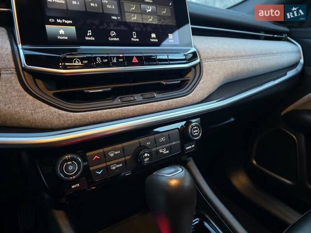 Белый Джип Компас, объемом двигателя 2 л и пробегом 46 тыс. км за 19800 $, фото 55 на Automoto.ua