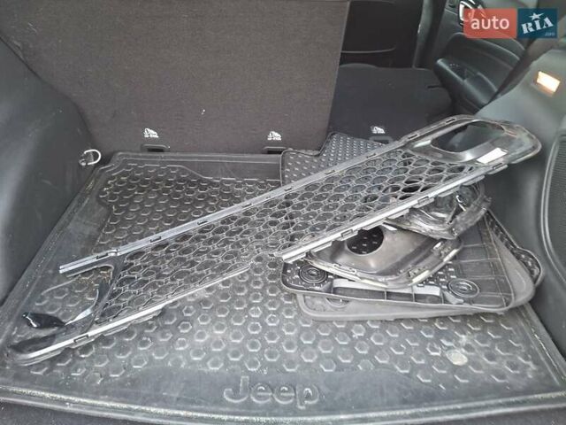 Белый Джип Компас, объемом двигателя 2 л и пробегом 45 тыс. км за 16999 $, фото 1 на Automoto.ua