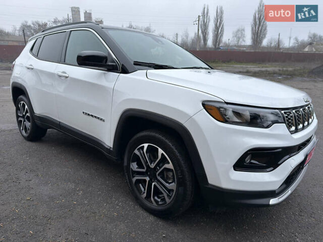 Белый Джип Компас, объемом двигателя 2 л и пробегом 30 тыс. км за 21999 $, фото 6 на Automoto.ua