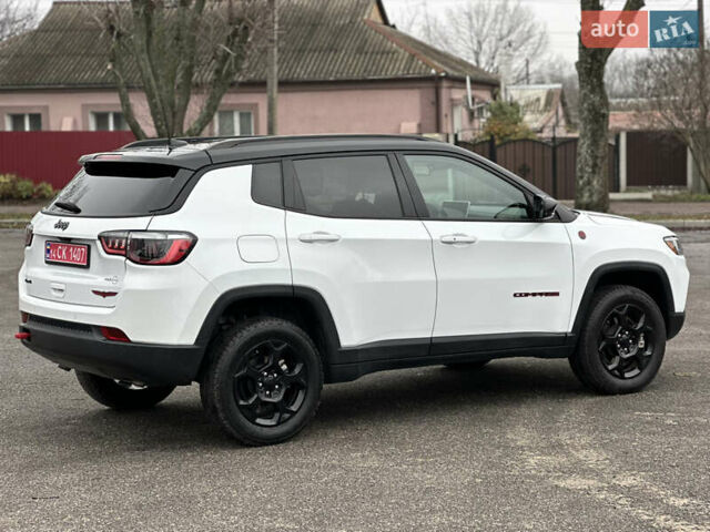 Белый Джип Компас, объемом двигателя 2 л и пробегом 80 тыс. км за 23000 $, фото 20 на Automoto.ua